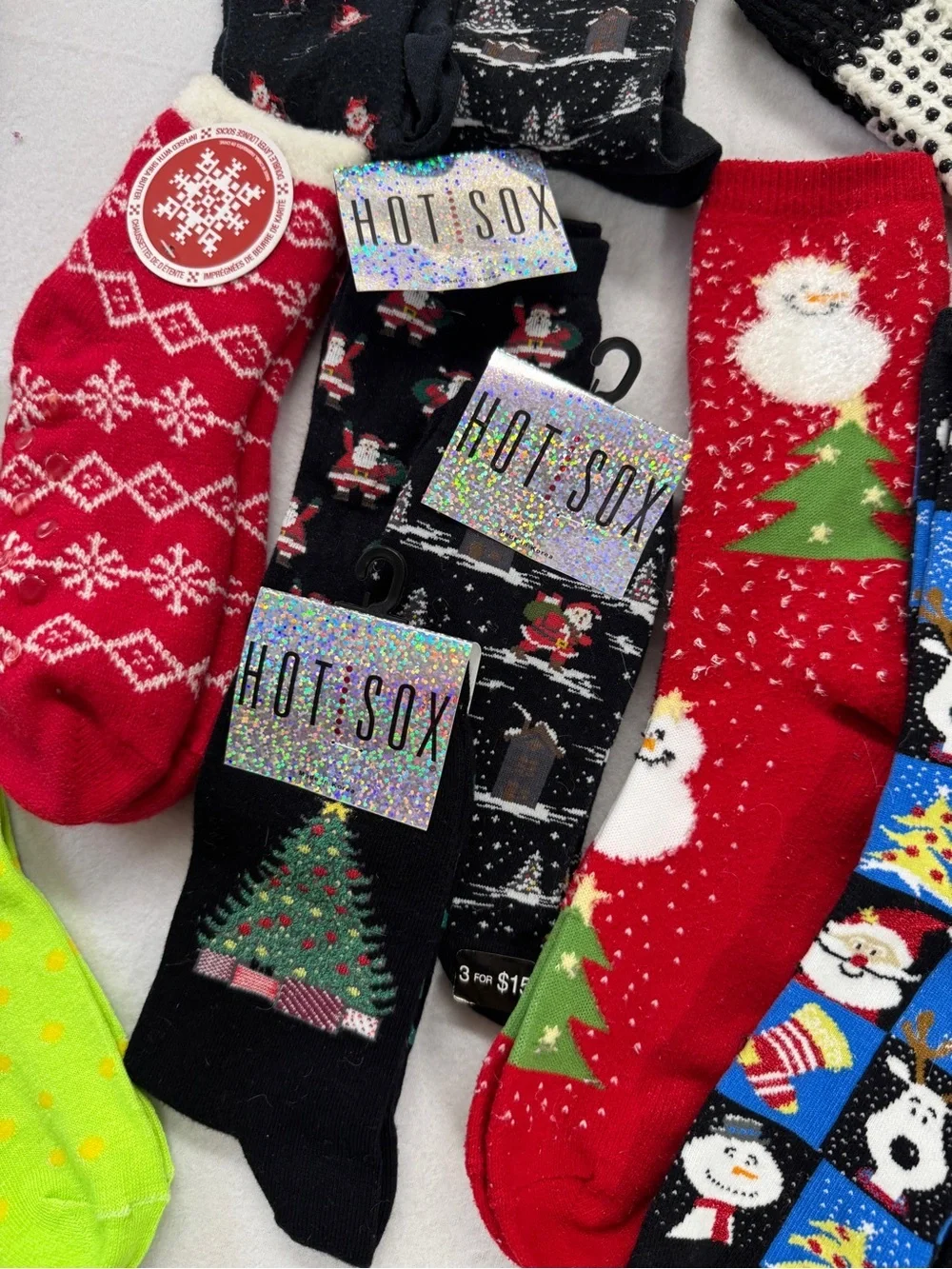 Eros Holiday Crew Socks - Red/White Christmas Tree & Snowman Designs 14 Pairs